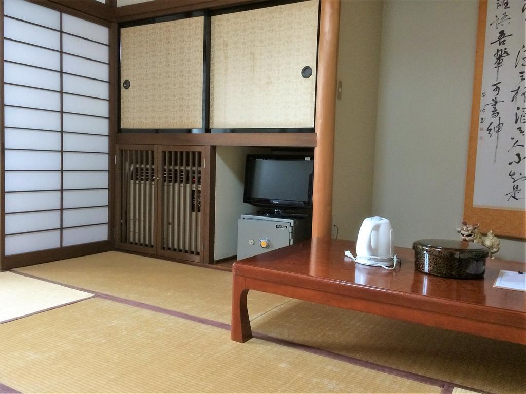 Iris Yu Hotell Hiraizumi Exteriör bild